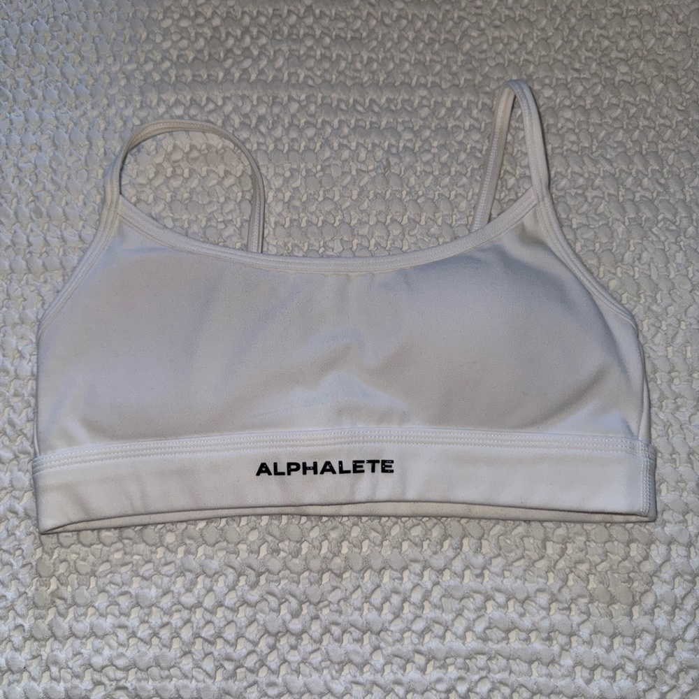 Alphalete sports bra